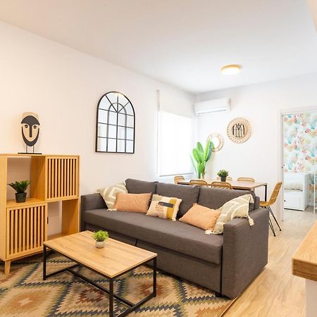 II Cozy & Modern Apartment Ayr マラガ エクステリア 写真